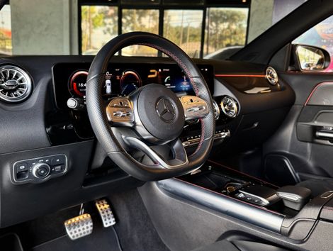 Mercedes GLA 200 AMG Line 1.3 16V TB Aut.