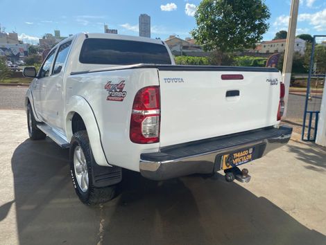 Toyota Hilux CD D4-D 4x4 2.5 16V 102cv TB Dies.