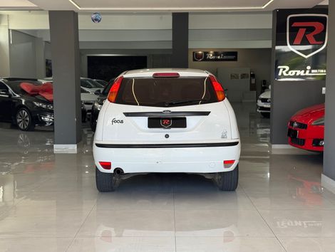 Ford Focus 1.6 S/SE/SE Plus Flex 8V/16V  5p