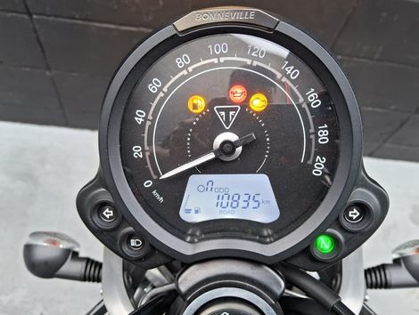TRIUMPH Speed Twin 900cc