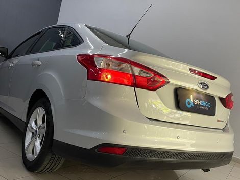 Ford Focus Sedan 2.0 16V/2.0 16V Flex 4p Aut.