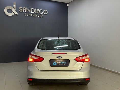 Ford Focus Sedan 2.0 16V/2.0 16V Flex 4p Aut.