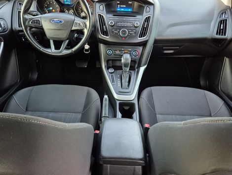 Ford Focus 2.0 16V/SE/SE Plus Flex 5p Aut.