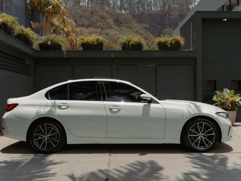 BMW 320iA 2.0 Turbo/ActiveFlex 16V/GP  4p