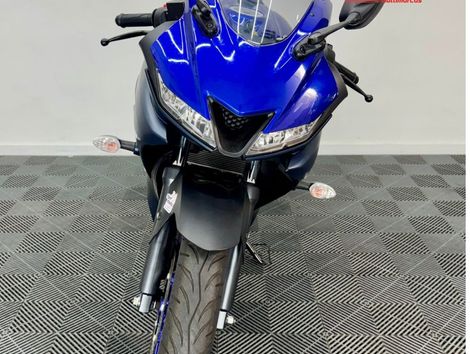 YAMAHA YZF R-15 155 ABS