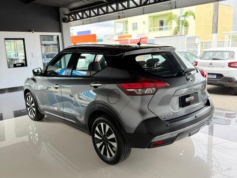 Nissan KICKS SL 1.6 16V FlexStar 5p Aut.