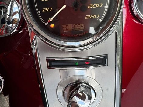 Harley Road King Classic