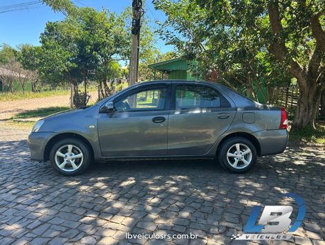 Toyota ETIOS XS  1.3 Flex 16V 5p Mec.