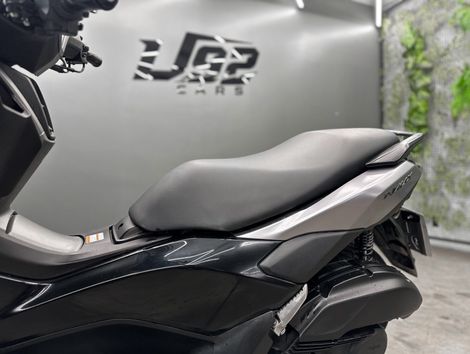 YAMAHA NMAX Connected 160 ABS