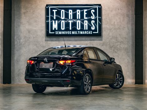 Nissan VERSA Advance 1.6 16V Flex Aut.