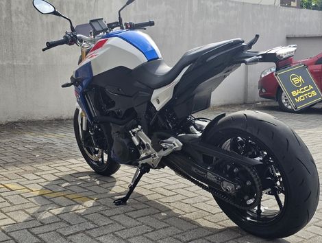 BMW F 900 R Sport Plus