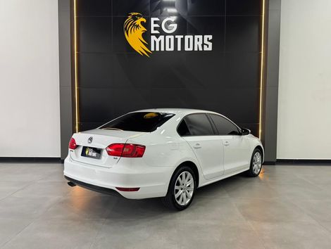 VolksWagen JETTA Comfortline 2.0 T.Flex 8V 4p Tipt.