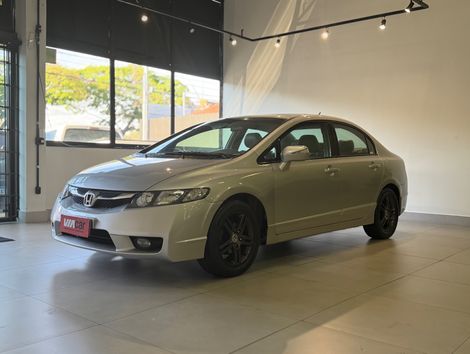 Honda Civic Sedan EXS 1.8/1.8 Flex 16V Aut. 4p