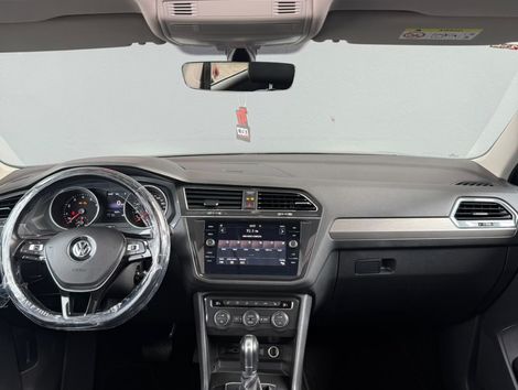 VolksWagen TIGUAN Allspac Comf 250 TSI 1.4 Flex