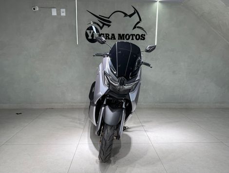 YAMAHA NMAX Connected 160 ABS