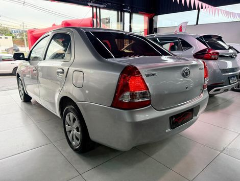 Toyota ETIOS XS Sedan1.5 Flex 16V 4p Mec.