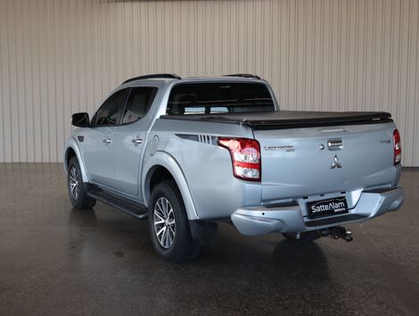 Mitsubishi L200 Triton Sport HPE-S 2.4 CD Dies. Aut