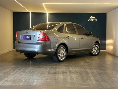 Ford Focus Sedan 2.0 16V/2.0 16V Flex 4p Aut.