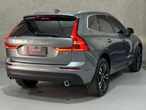 Volvo XC 60 T-8 MOMENTUM 2.0 (Híbrido)