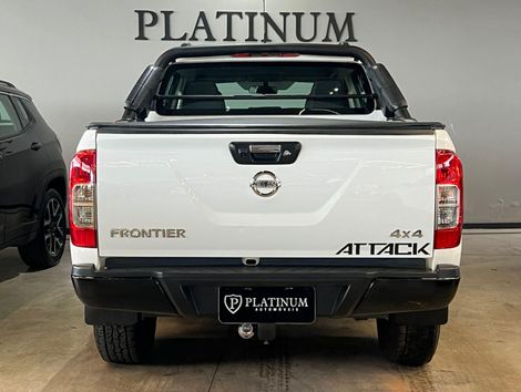 Nissan ATTAC.CD 4x4 2.3 Bi-TB Die. Aut 