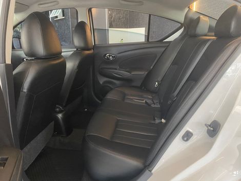 Nissan VERSA SV 1.6 16V FlexStart 4p Aut.