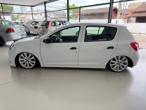 Renault SANDERO Authentique Hi-Power 1.0 16V 5p