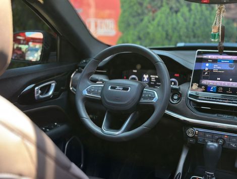 Jeep Commander Overland T270 1.3 TB Flex Aut.