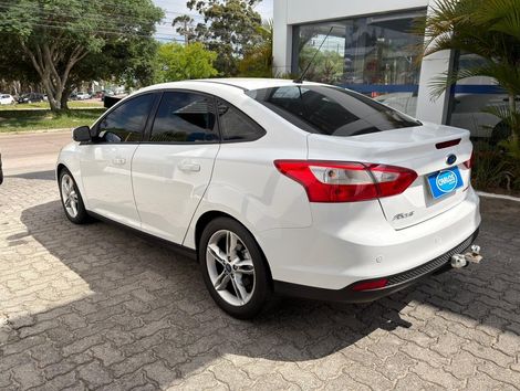 Ford Focus 2.0 16V/SE/SE Plus Flex 5p Aut.