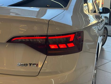 VolksWagen JETTA Comfort. 250 TSI 1.4 Flex 16v Aut.