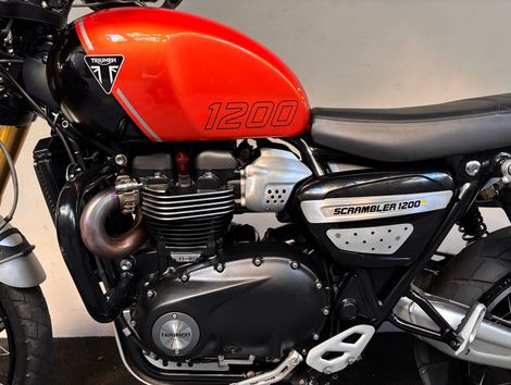 TRIUMPH SCRAMBLER 1200 XE
