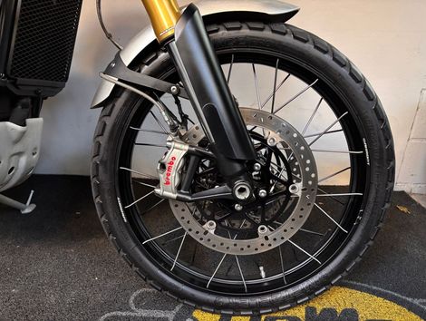 TRIUMPH SCRAMBLER 1200 XE