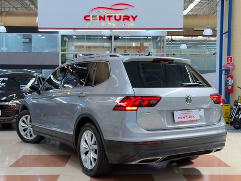 VolksWagen TIGUAN Allspac Comf 250 TSI 1.4 Flex