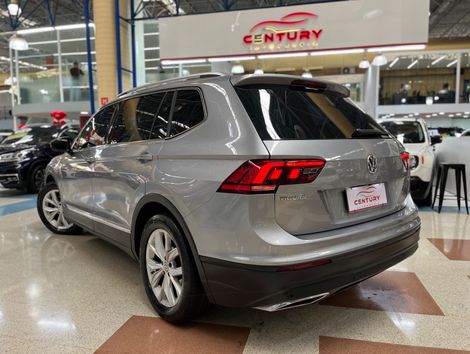 VolksWagen TIGUAN Allspac Comf 250 TSI 1.4 Flex