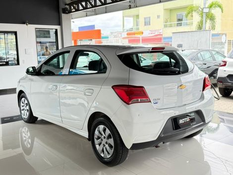 Chevrolet ONIX HATCH LT 1.0 8V FlexPower 5p Mec.