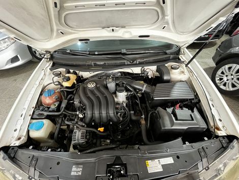 VolksWagen Golf Sportline 2.0 Mi Total F. 8V Tip.