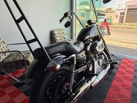 Harley XL 883 CUSTOM