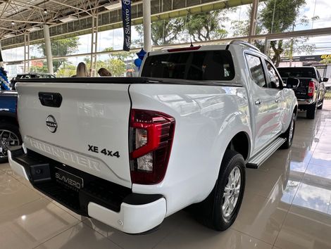 Nissan Frontier XE CD 4x4 2.3 Bi-TB Diesel Aut.