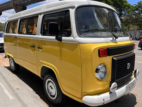 VolksWagen Kombi Standard 1.4 Mi Total Flex 8V