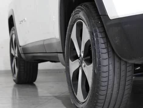 Jeep COMPASS LONGITUDE 2.0 4x4 Dies. 16V Aut.