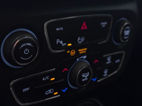 Jeep COMPASS LONGITUDE 2.0 4x4 Dies. 16V Aut.