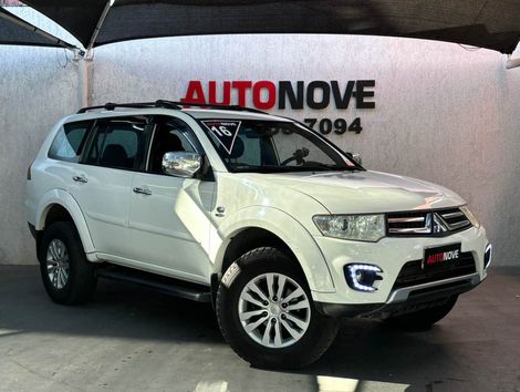 Mitsubishi Pajero HPE-S 3.2 4x4 T.I.Diesel 5p Aut.