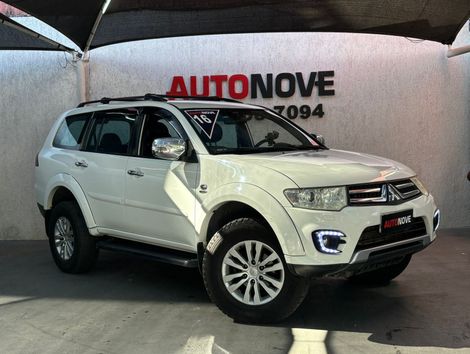 Mitsubishi Pajero HPE-S 3.2 4x4 T.I.Diesel 5p Aut.