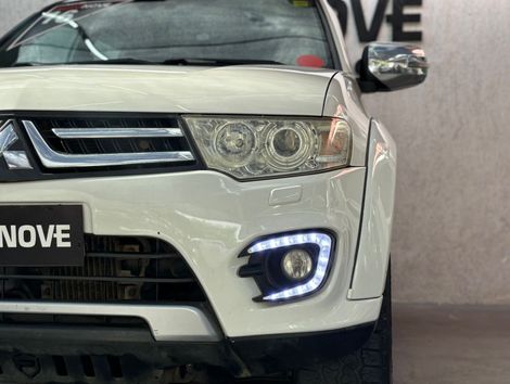 Mitsubishi Pajero HPE-S 3.2 4x4 T.I.Diesel 5p Aut.