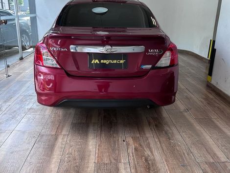 Nissan VERSA UNIQUE 1.6 16V FlexStart 4p Aut.