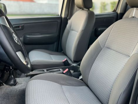 Toyota Hilux CD D4-D 4x4 3.0 TDI Dies. Mec.