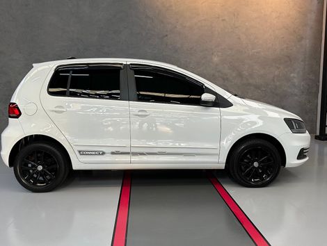 VolksWagen Fox Connect 1.6 Flex 8V 5p