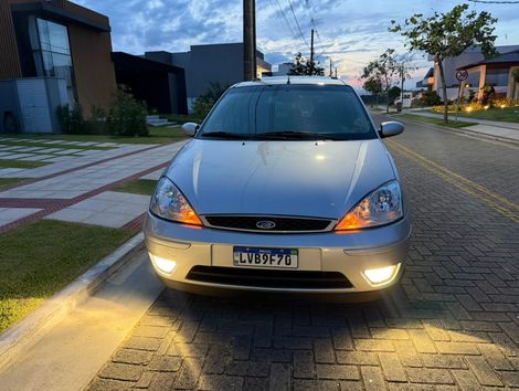 Ford Focus Ghia/ XR 2.0 /Ghia 2.0 16V Flex 5p