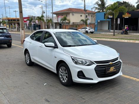 Chevrolet ONIX SEDAN Plus LT 1.0 12V Flex 4p Mec.