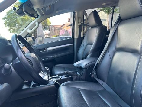 Toyota Hilux CD SRX 4x4 2.8 TDI 16V Diesel Aut.