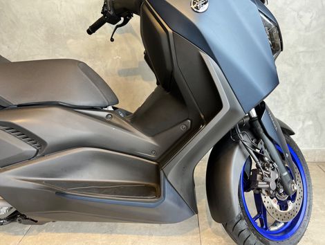 YAMAHA XMAX 250 CONNECTED 